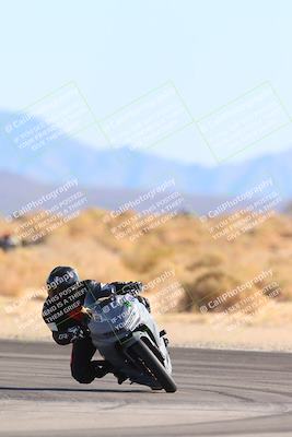 media/Jan-10-2025-CVMA Friday Practice (Fri) [[489e0da257]]/Group 4 and Trackday/Session 4 (Turn 16)/